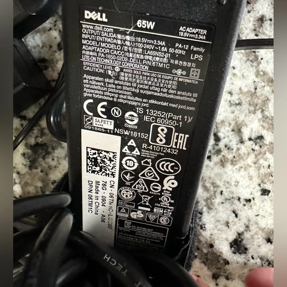 DELL LA65NS2-01 A PA-12 19.5V 65W AC POWER ADAPTER